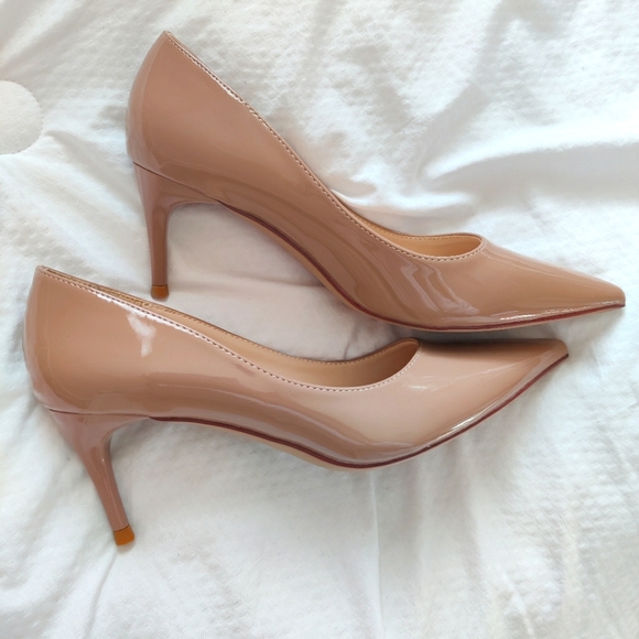 NWOT Muyindu Pointed Toe Heels - Picture 1 of 5